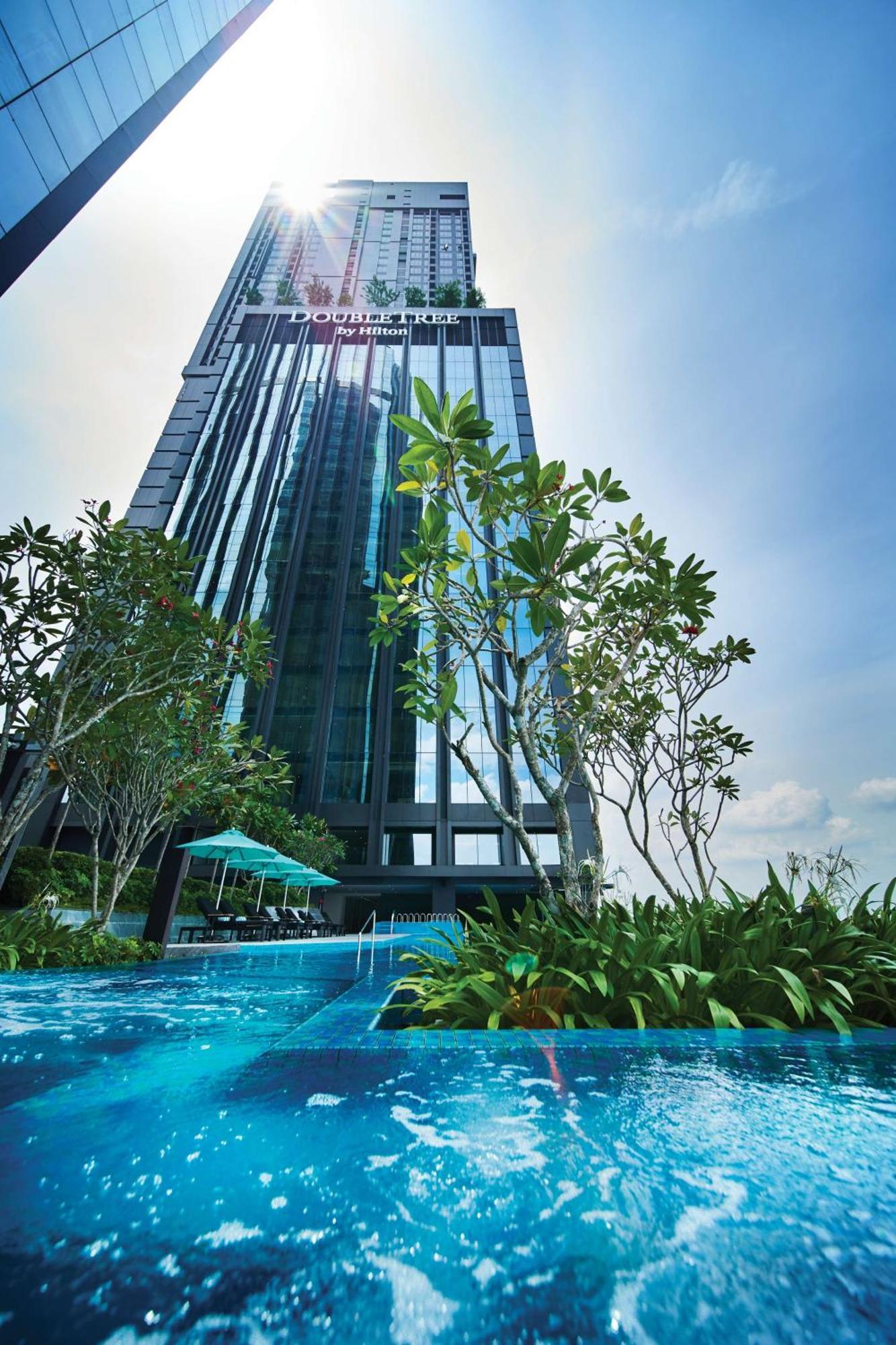 Hotel Doubletree By Hilton I-city 5*