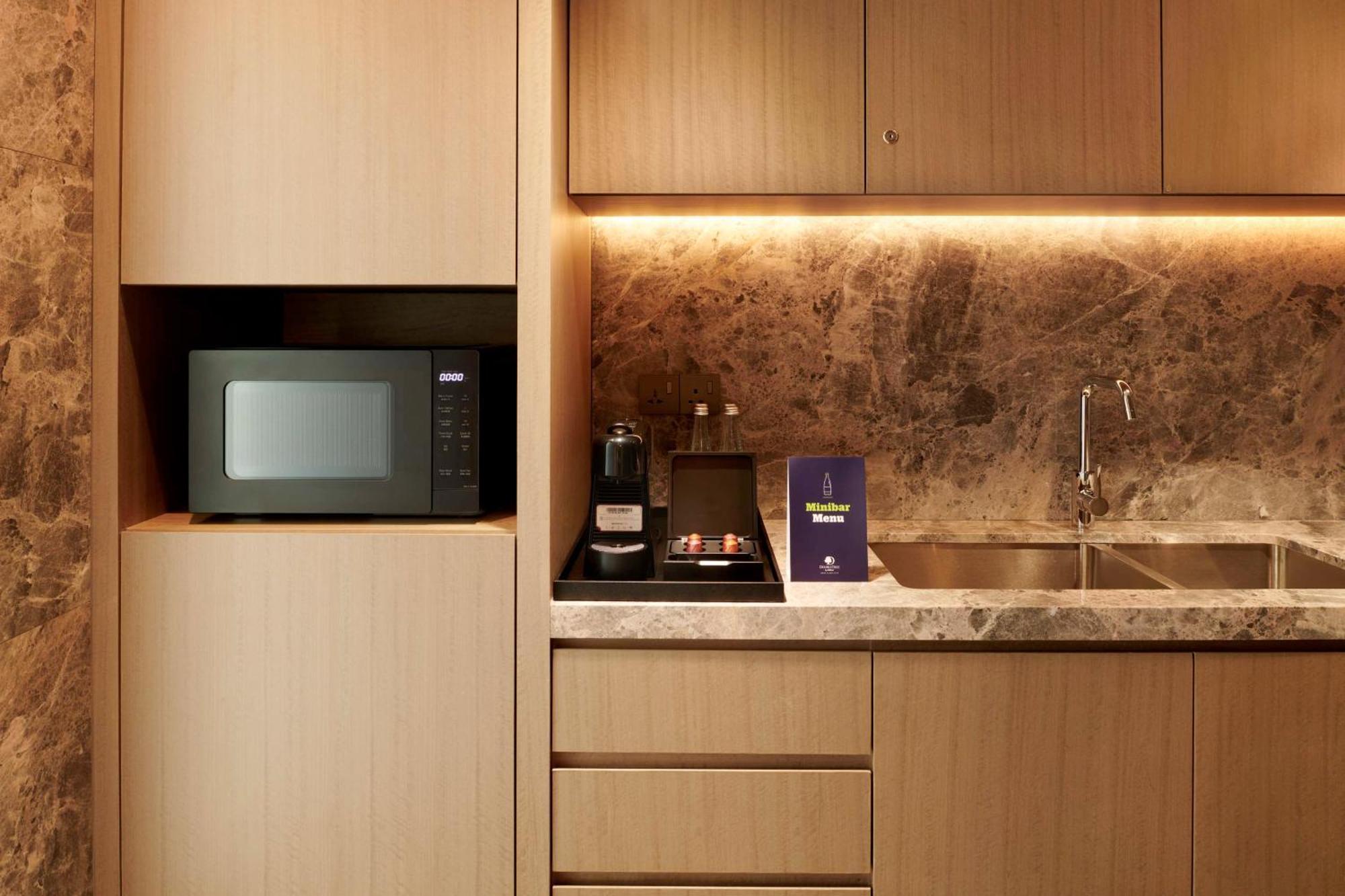 Doubletree By Hilton I-city Hotel