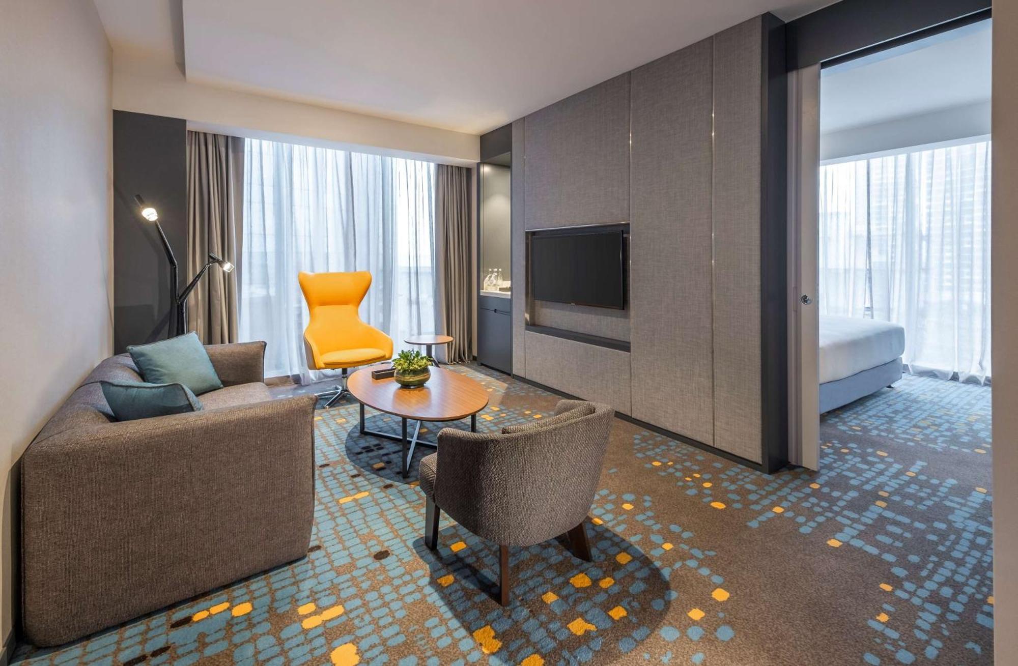 Doubletree By Hilton I-city Hotel