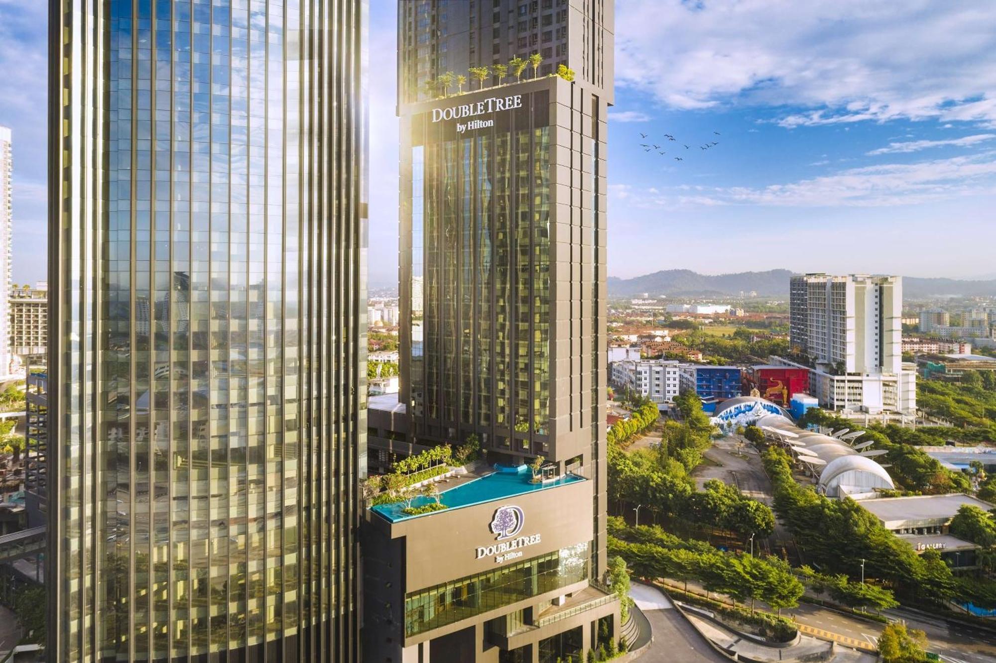 Doubletree By Hilton I-city Hotel 5*
